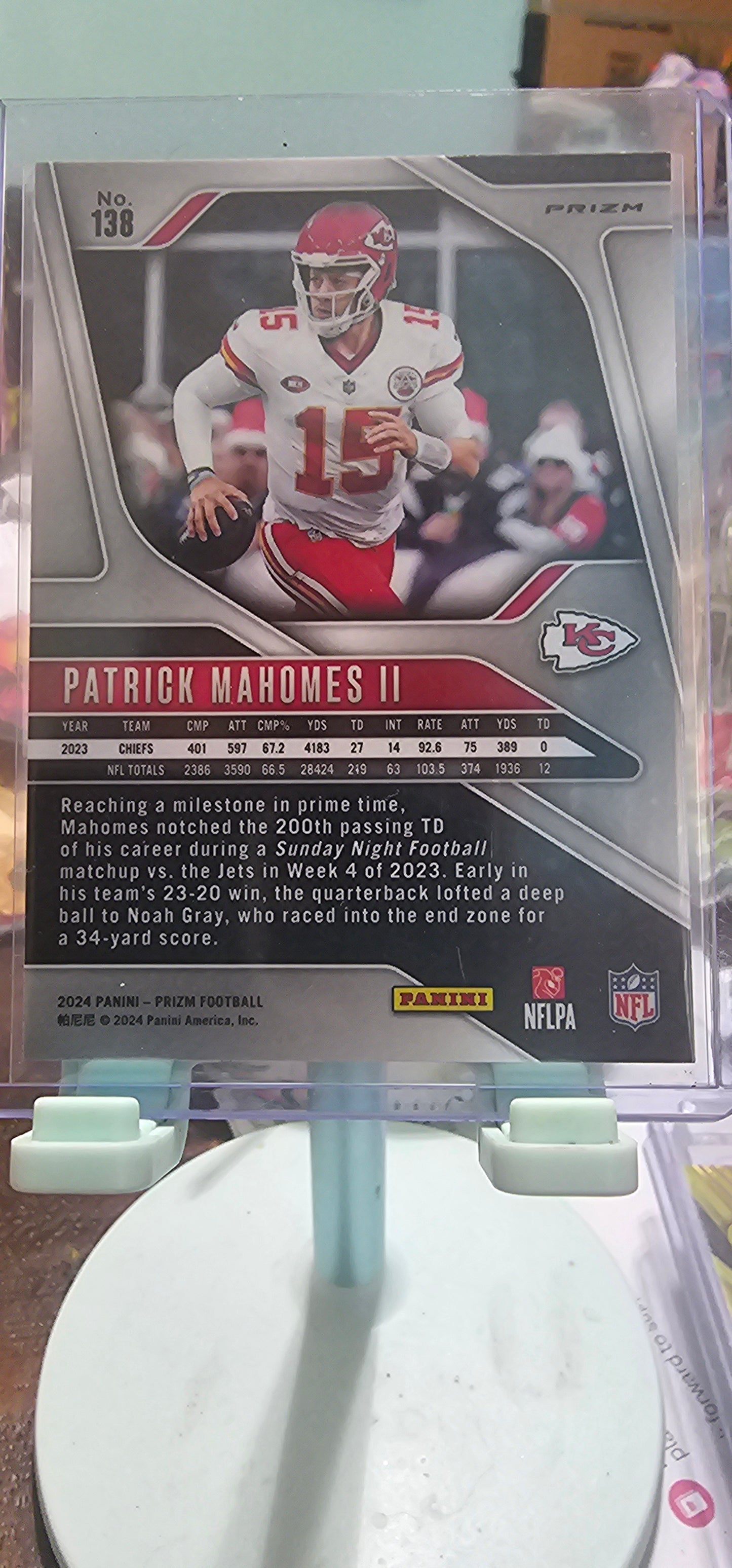 2024 Panini Prizm - Patrick Mahomes II #138 Neon Green Pulsar Prizm